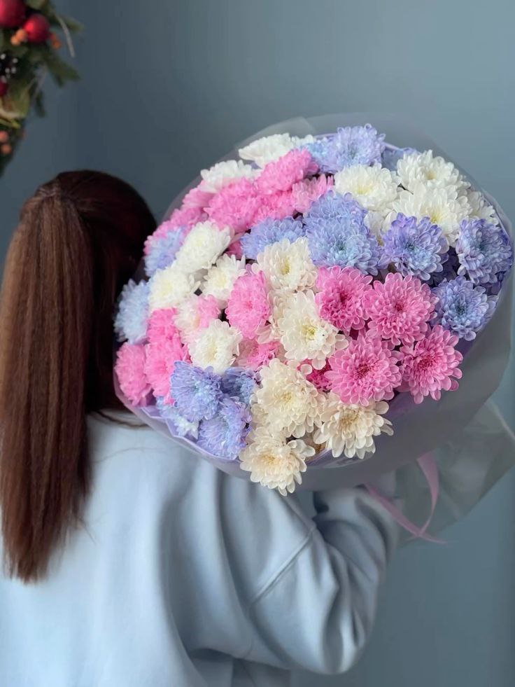 







БУКЕТЫ ИЗ ХРИЗАНТЕМЫ